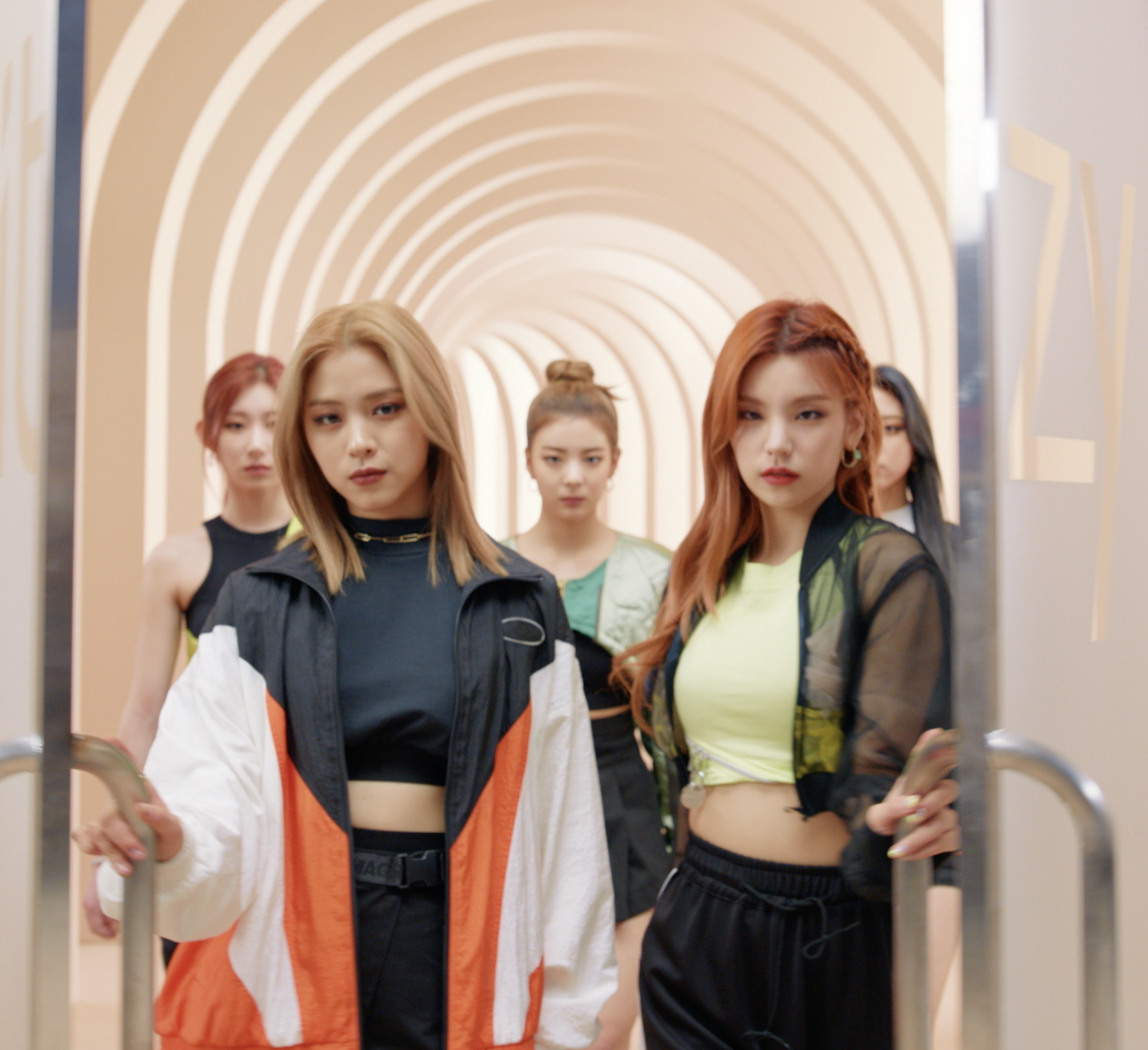 ITZY X MAYBELLINE — ELYSIA BERMAN